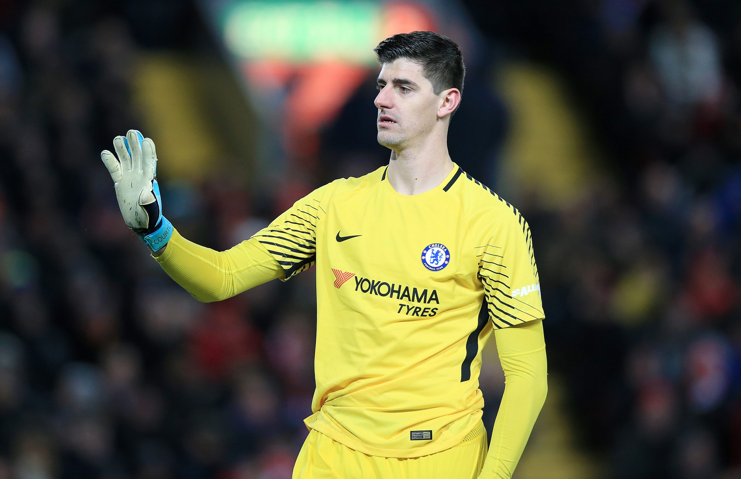 Courtois and Pickford: The Tall and Short of Keeper Styles