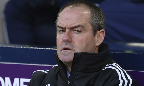 West Brom's Steve Clarke said after losing to Norwich his players must be resilient to end a bad run